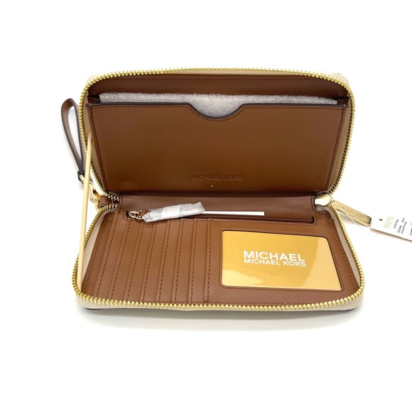 Michael Kors Large Phone Case Wallet Wristlet - Picture 5 of 6